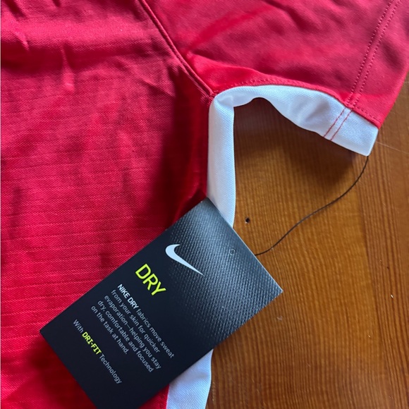 Nike Womens Sports Tee - Picture 4 of 5